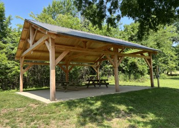 outdoor picnic pavilion at Hodge House
