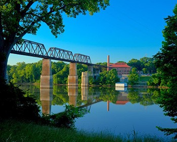 Metro Water Services Bridge Decorative Image