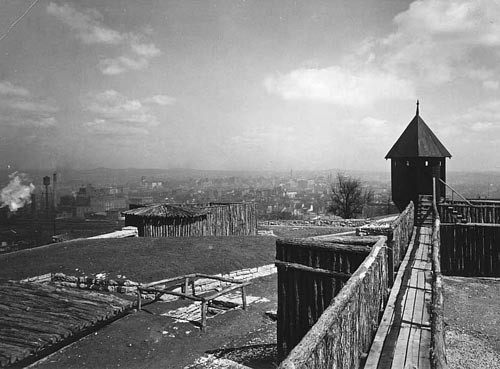 Black and white photo of Fort Negley