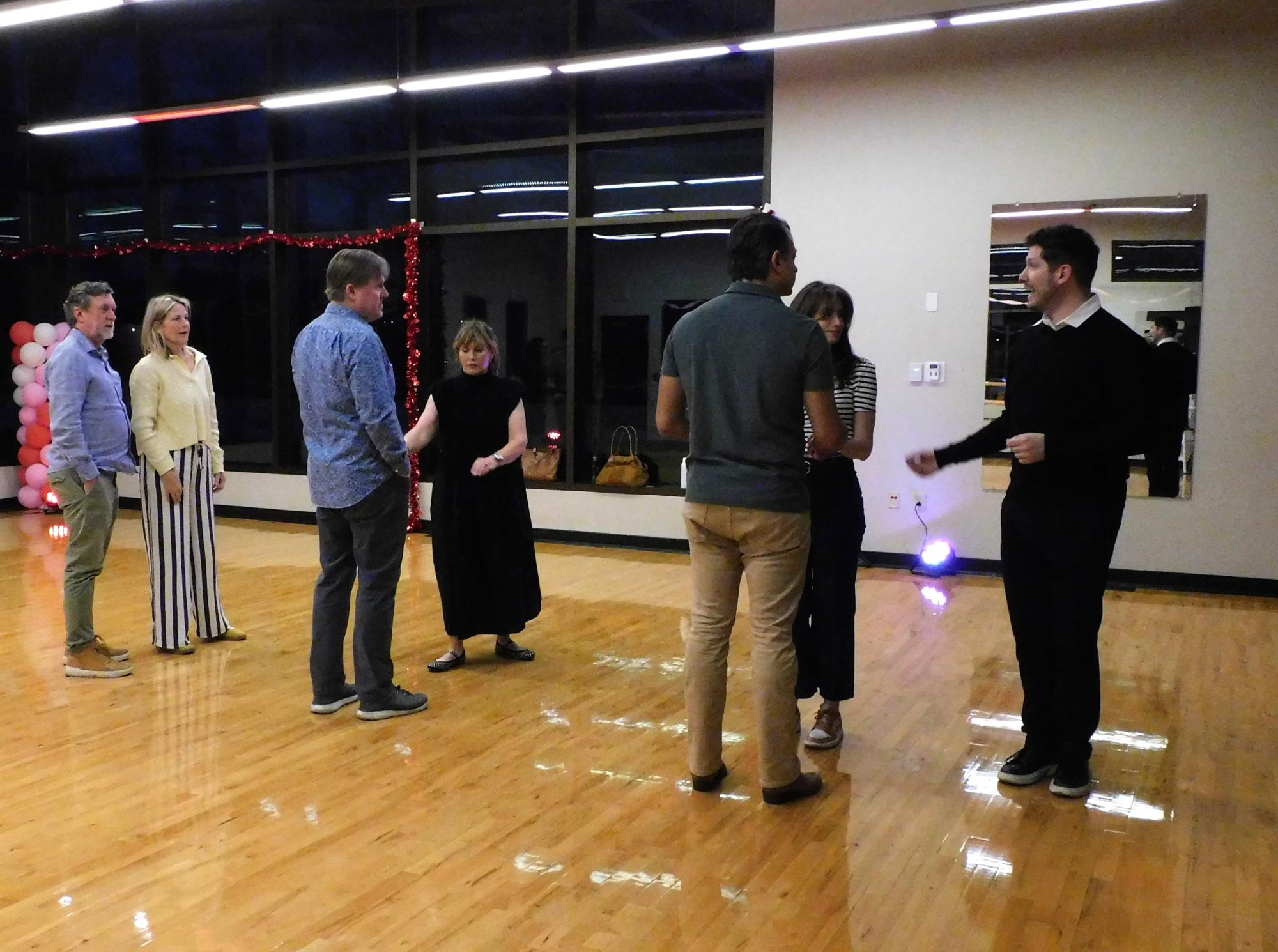 couples learning a dance at Move 2 Music