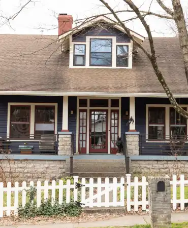 Residential, Honorable Mention, 1105 South Douglas Avenue