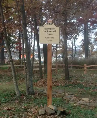 Monuments and Memorials, Preservation Award, Thompson-Collinsworth-Davis Cemetery