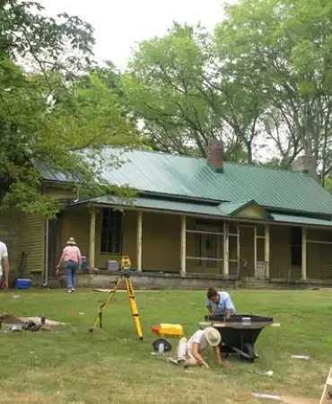 cabin and visitors