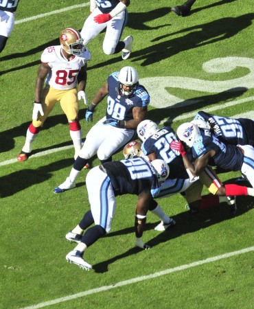 football play on Nissan Stadium field