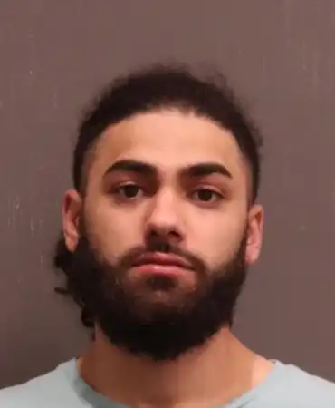 Mehvan Abdullah, 25