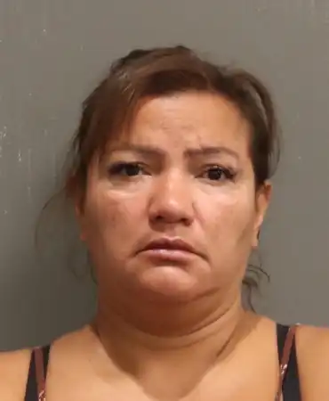 Sonia Dolphin, 46