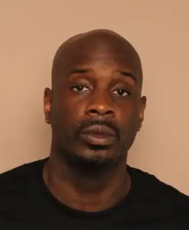 Tarell Lewis, 40