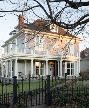 Residential, Preservation Award, 121 South 17th Street