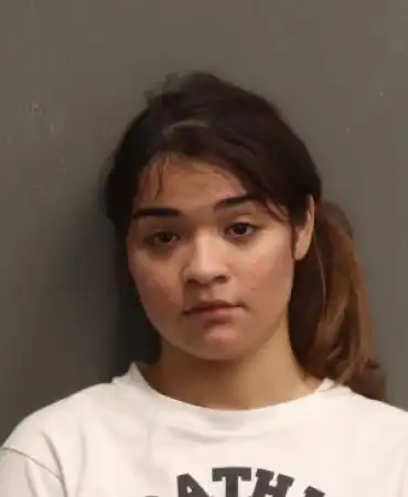 Gabrielle Castelianos, 20