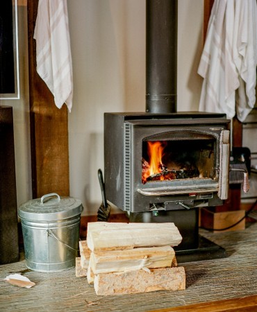 Wood burning stove