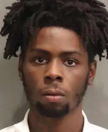 Dyquan Poole, 19