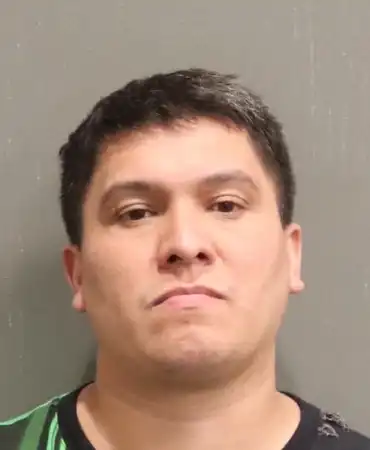 Juan Gutierrez, 32