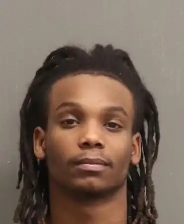 Kevion-Larquez-Davis-18