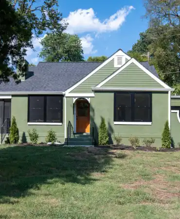 Residential, Honorable Mention, 1805 Lakehurst Drive