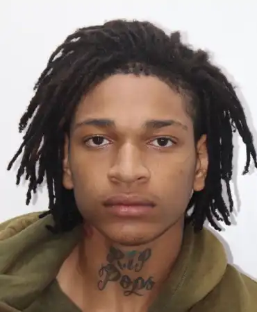 Deshawn Wells, 20