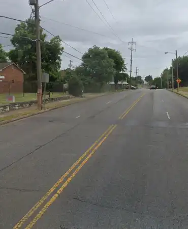 Existing conditions of S 10th St between Woodland St and Shelby Ave
