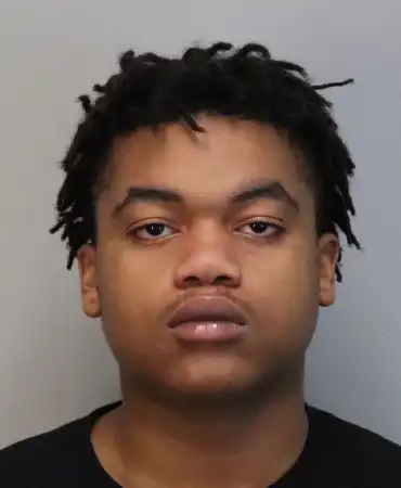 Thomas Battle, 16
