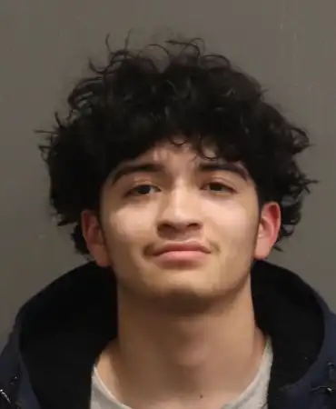 Oswaldo Corado, 19
