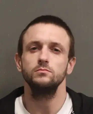 Ryan Sosa, 33