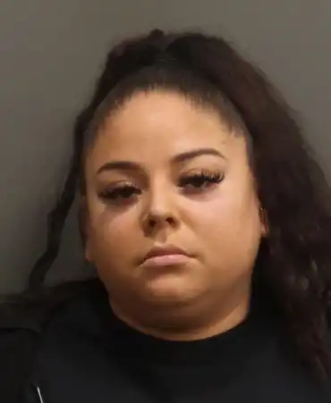 Stefanie Hernandez, 27
