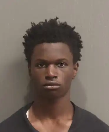 Omar Diouf, 19