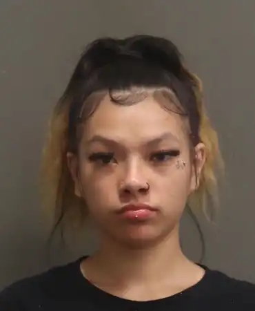 Vivian Tran, 21