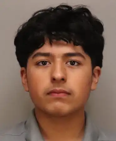 Josiah De La Rosa, 17