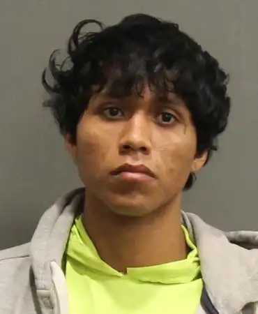 Miguel Cruz-Lopez, 21