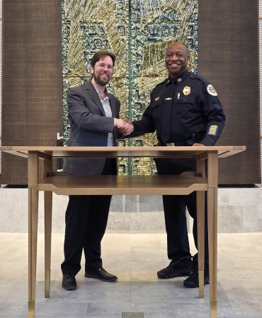 Rabbi-Joshua-Kullock-and-Chief-John-Drake