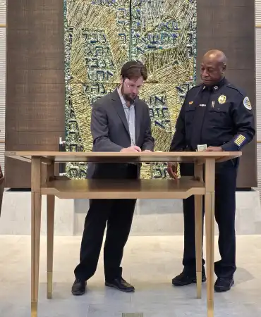 Rabbi-Joshua-Kullock-and-Chief-John-Drake