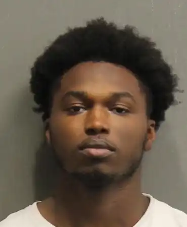 Dhaeton Hodge, 21
