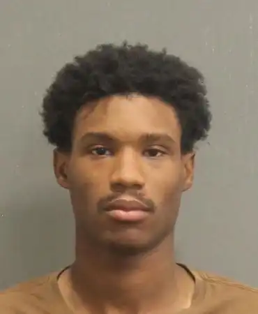 Dorian Brooks, 22
