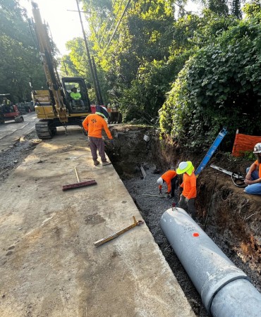 24-inch storm drain install on Hobbs Road
