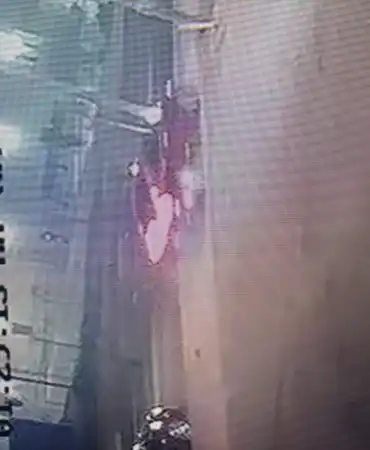 Suspect vehicle