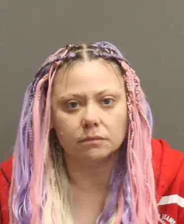 Alicia Pierce, 40