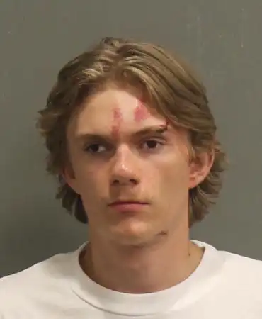 Zachary Abbott, 18